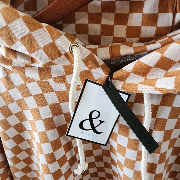 NWT Ampersand Camel & Cream Hoodie Y2K Retro Checkerboard Fall Streetwear Size M - Picture 5 of 8